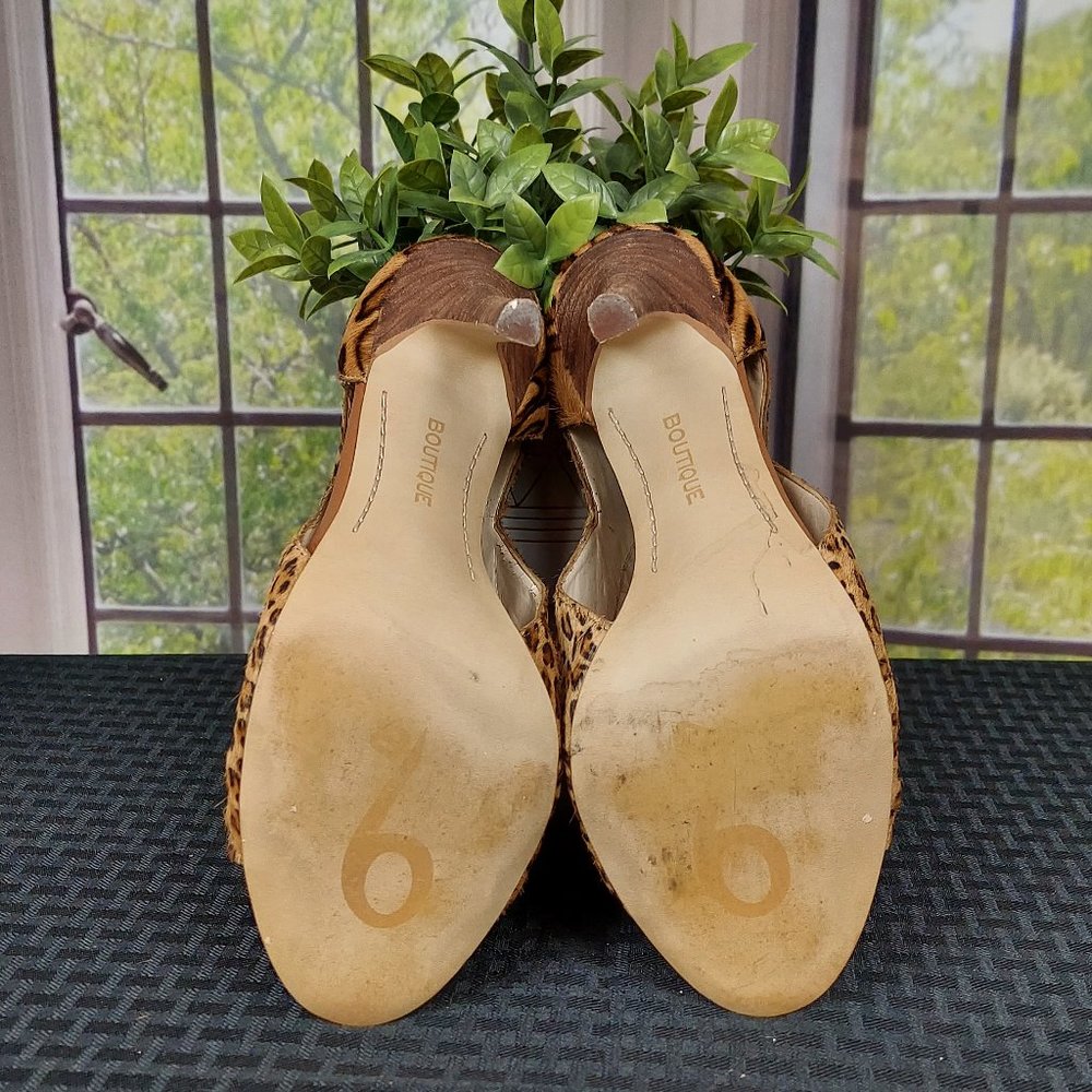 BOUTIQUE 9 ANIMAL PRINT OPEN TOE HEELS (9) - Picture 13 of 15